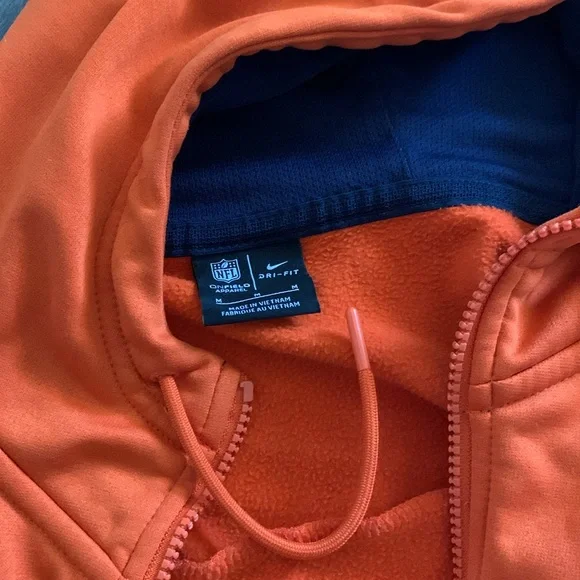 Chicago Bears Nike full zip hoodie. Dri-fit. Size M. - Picture 2 of 2